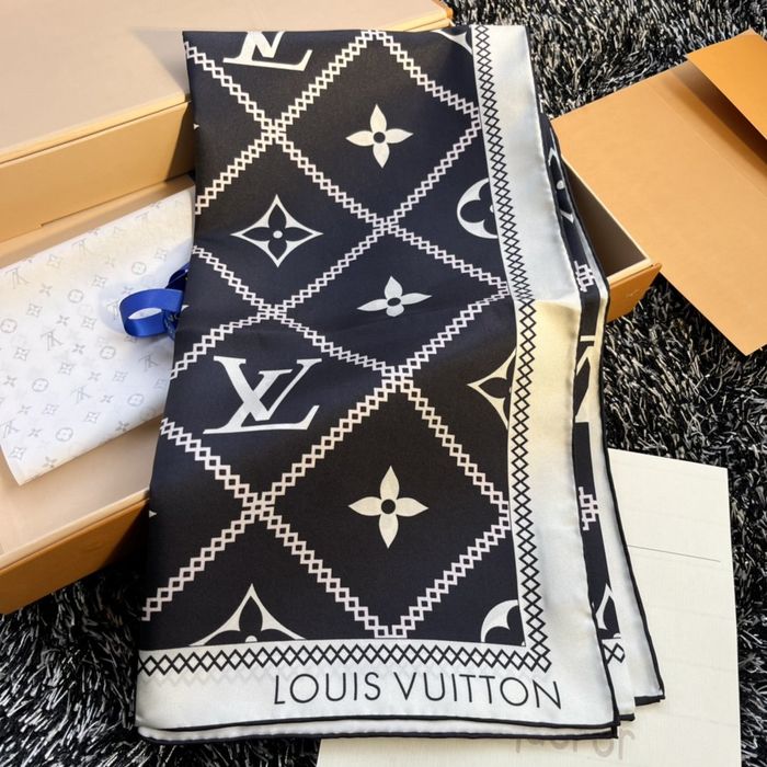 Louis Vuitton Scarf LVS00081